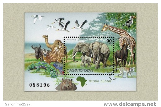 HUNGARY 1997 FAUNA African Animals ELEPHANT GIRAFEE ANTILOPE - Fine S/S MNH - Neufs