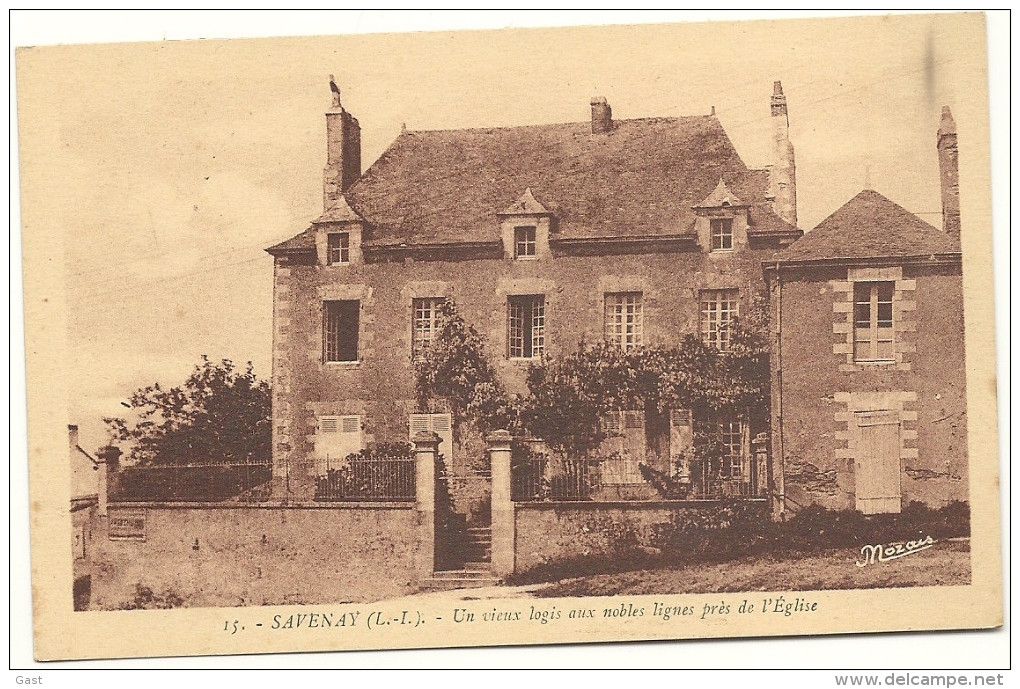 44 SAVENAY     UN  VIEUX  LOGIS  AUX  NOBLES  LIGNES  PRES DE L  EGLISE - Savenay