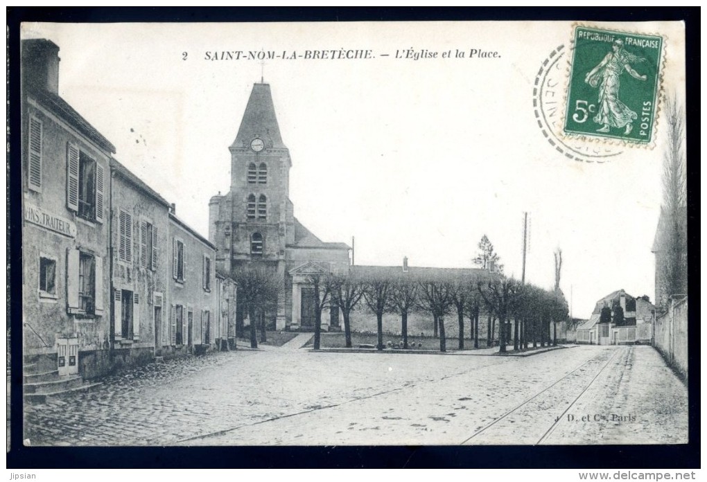 Cpa Du 78  Saint Nom La Bretèche  -- L' église Et La Place  DEC15 02 - St. Nom La Breteche