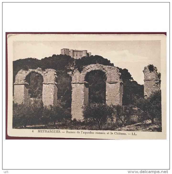 Meyrargues  Ruines De L' Aqueduc Romain Et Le Château - Meyrargues