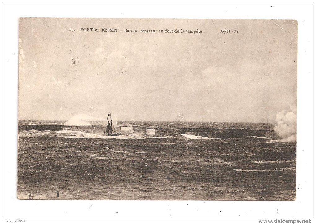 Port-en-Bessin-Barque Rentrant Au Fort De La Tempête-(A.9797) - Port-en-Bessin-Huppain