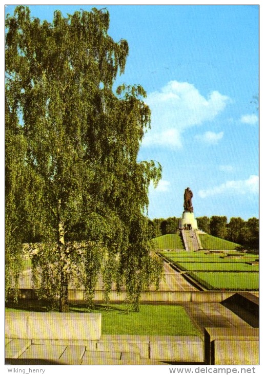 Berlin Treptow - Sowjetisches Ehrenmal 1 - Treptow