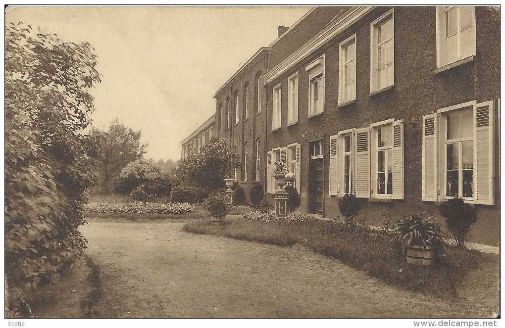 Zulte.  -  Pensionnat Des Soeurs De St-Vincent,  Voorgevel.   1930  Naar  Herentals  -   Militaria - Zulte