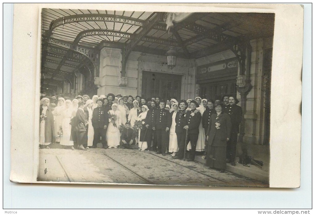 GUERRE 1914/18 LYON - Gare Brotteaux, Retour Des Blessés. (carte Photo) - Guerre 1914-18