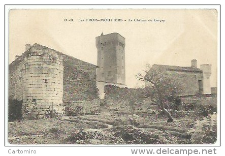 86 Les Trois Moutiers - Le Château De Curçay - Les Trois Moutiers