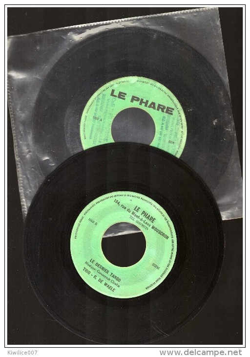 2 Disques Vinyles 45t Le Phare  Mouscron  Dernier Tango De Waele Tourne  Manege - Humor, Cabaret