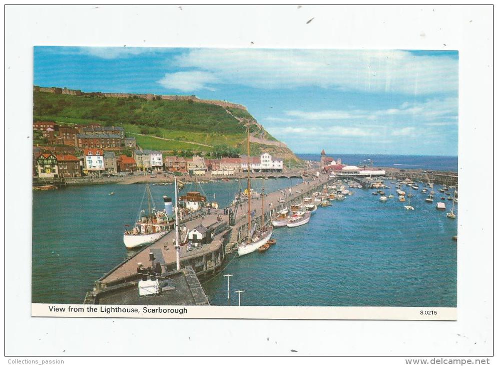 Cp , Angleterre , View From The Lighthouse , SCARBOROUGH , Vierge , Ed : Dennis & Sons N° 89 - Scarborough