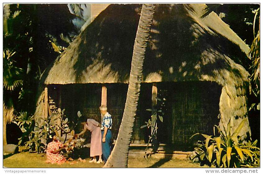 258675-Hawaii, Kailua, Palace Yard In Kona, Ancient Grass Hut, HS Crocker No S-63 - Oahu