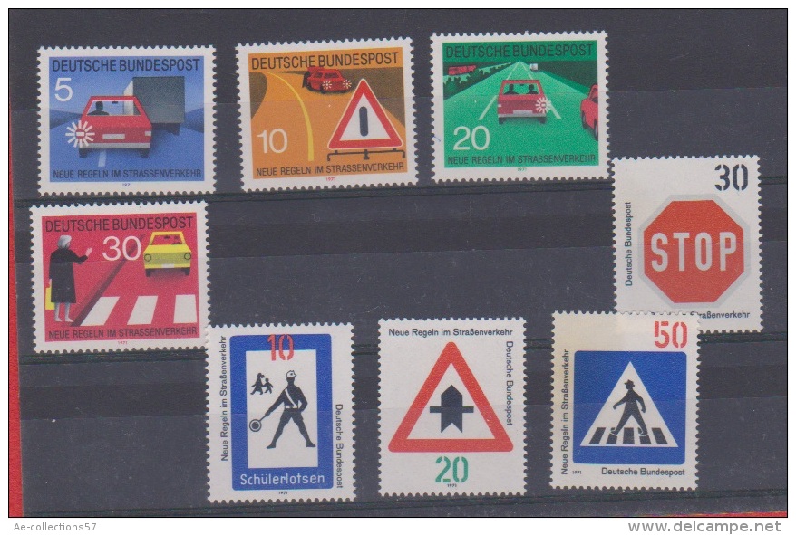 Allemagne  // Lot De Timbres  //  NEUFS ** - Neufs