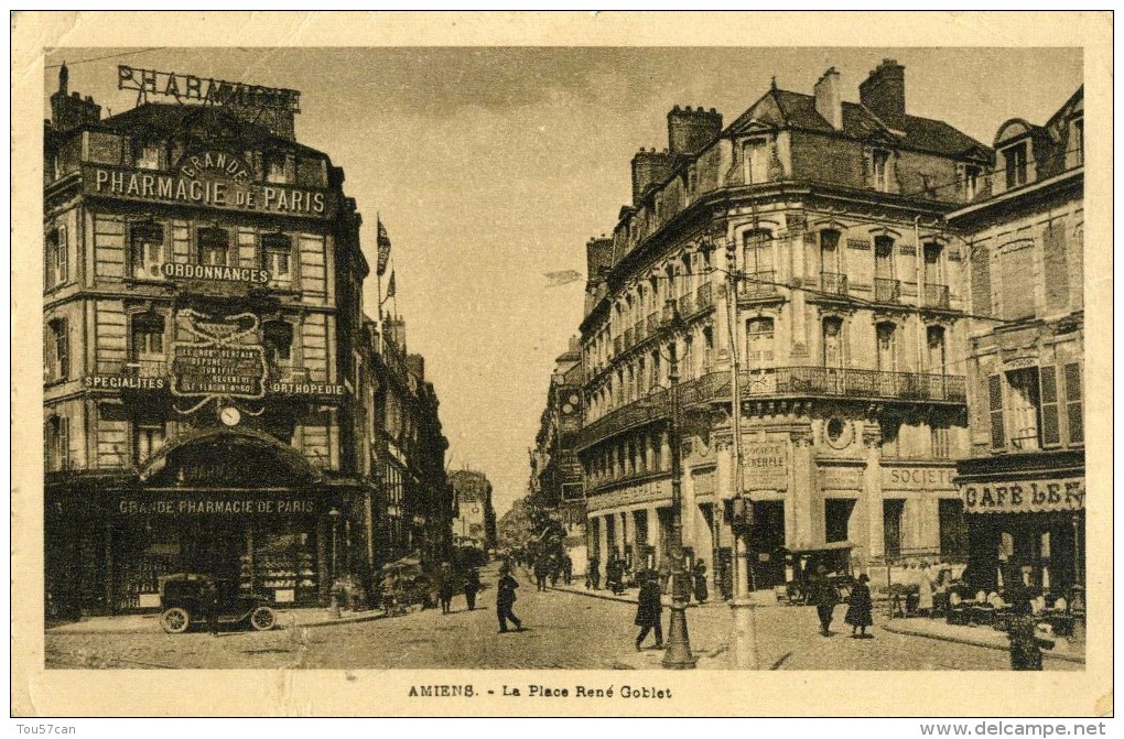 AMIENS - SOMME  (80)  -  CPA ANIMEE - PUBLICITE CHOCOLAT MAGNIEZ-BAUSSART A AMIENS. - Amiens