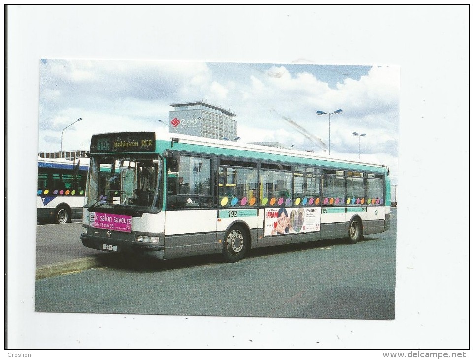 RUNGIS (94) 02 L'AUTOBUS AGORA S N° 2726 DE LA RATP STATIONNE AU TERMINUS DU MARCHE D'INTERET NATIONAL MAI 2005 - Rungis