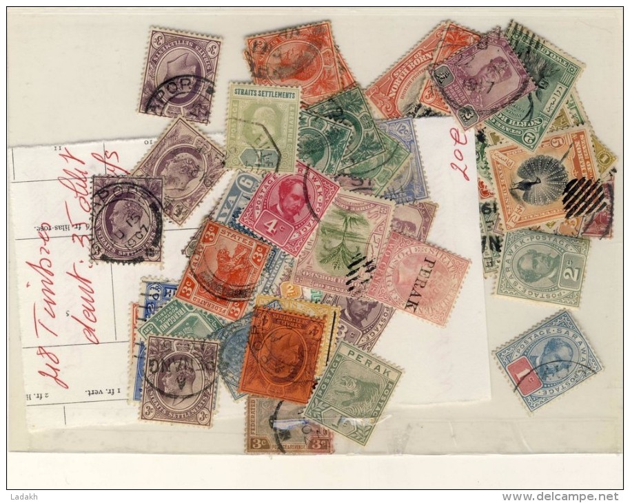 GRANDE BRETAGNE #  ANCIENNES COLONIES #  MALAISIE ET BORNEO # VRAC DE 48 TIMBRES # - Autres & Non Classés