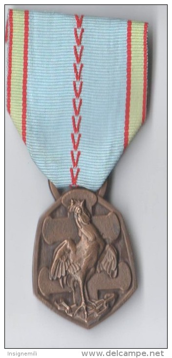 MEDAILLE GUERRE 1939-1945 REPUBLIQUE FRANCAISE - Graveur G SIMON - France