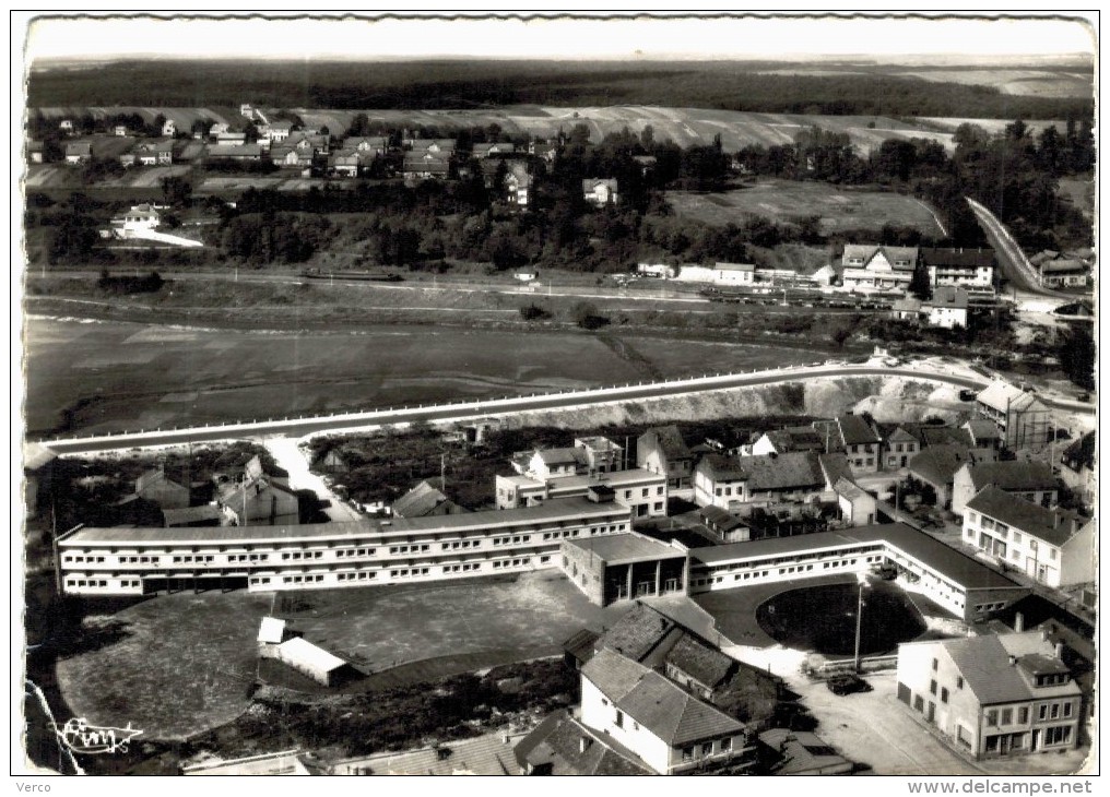 Carte Postale Ancienne De SARRALBE-vue Aérienne-le Groupe Scolaire - Sarralbe