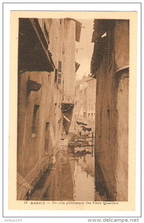 74 - ANNECY UN COIN PITTORESQUE DES VIEUX QUARTIERS - ÉDITION ROCHE LIBRAIRE N° 29 - NON CIRCULÉE - 2 Scans - - Annecy