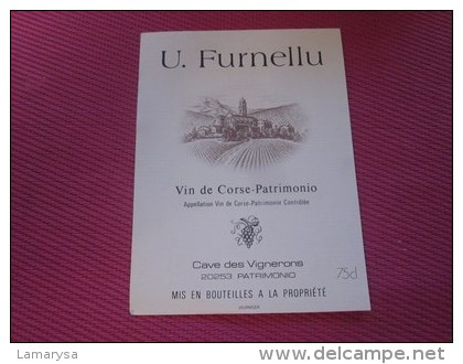 LOT DE 100 ETIQUETTE DE VIN /Champagne /Décollées ou Neuves faire défiler les 100 scanns de cette vente et les voir ...