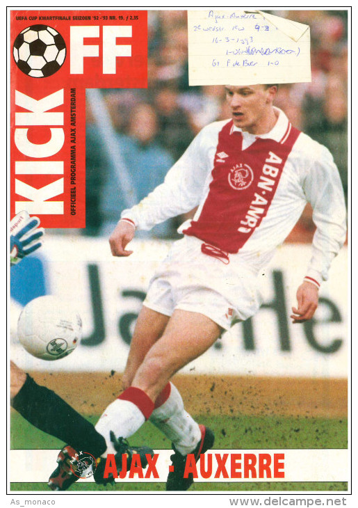Programme Football 1992 1993 Ajax Amsterdam C AJA Auxerre UEFA Cup Avec Ecrite Sur Le Couverture Les Details Des Match - Bücher