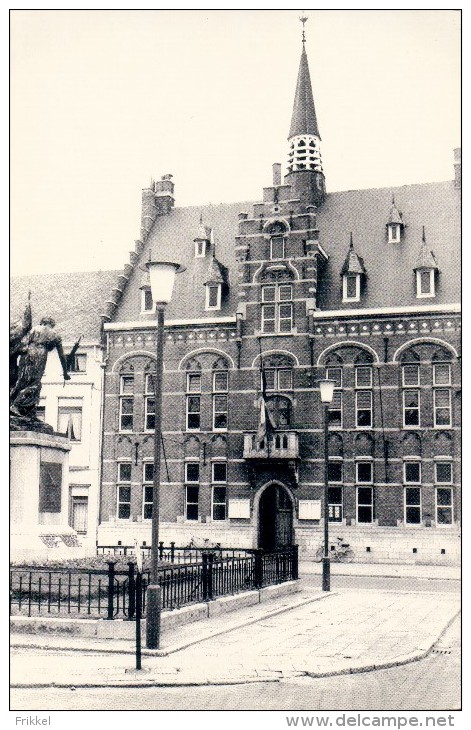 Arendonk Arendonck Gemeentehuis Met Gedenksteen - Arendonk