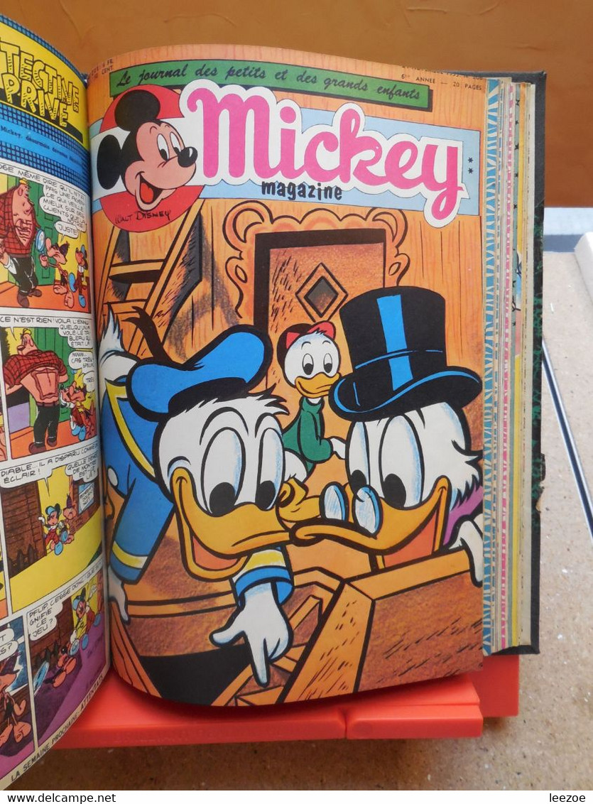 RELIURE MICKEY MAGAZINE DU N°256 au n°273 1955, le journal de DAVY CROCKETT, 20000 lieux sous les mers..MICKY MAUS.