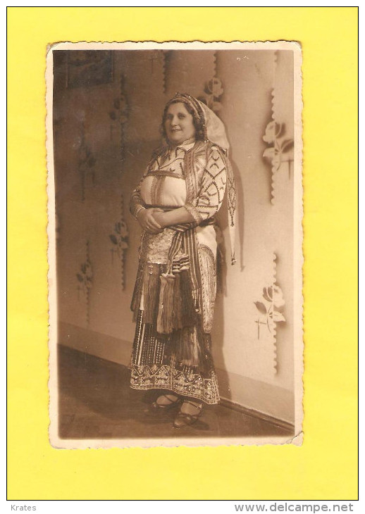 Postcard - Serbia, National Costume   (21357) - Europa