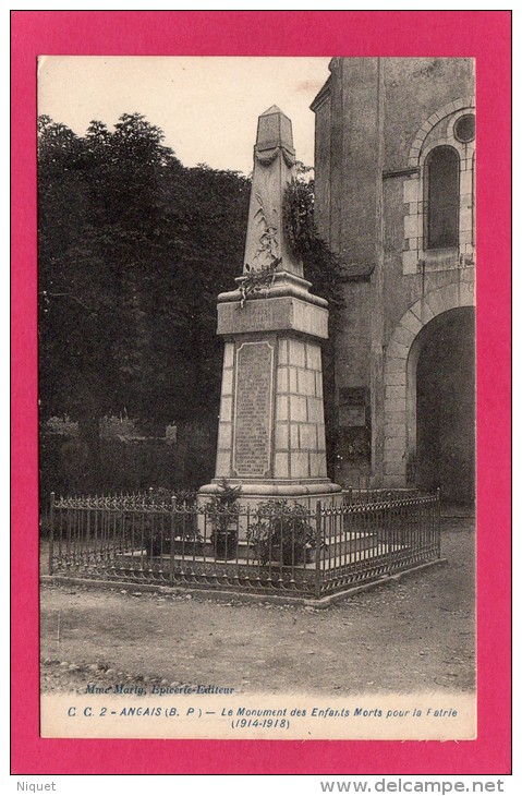 64 PYRENNEES-ATLANTIQUES ANGAÏS, Le Monument Des Enfants Morts Pour La Patrie, Guerre 1914-18, (Mme Marty) - Monuments Aux Morts