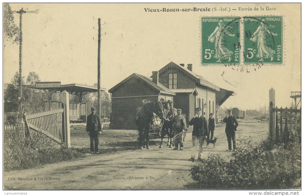 76 - Vieux -Rouen-sur -Bresle ; Entrée De La Gare . - Autres & Non Classés