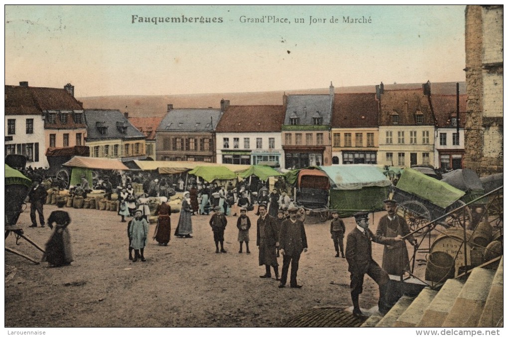 62 - FAUQUEMBERGUES - Grand´ Place, Un Jour De Marché - Fauquembergues