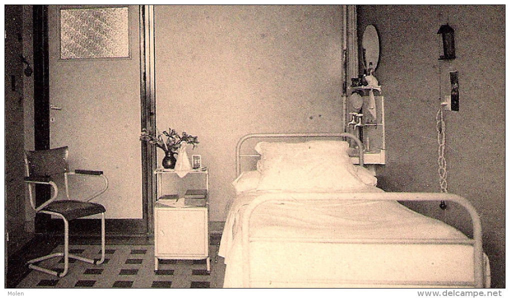 ZIEKENKAMER CHAMBRE MALADE SANATORIUM ELISA SIJSELE DAMME HOPITAL CLINIQUE MEDICALE MEDECIN NURSE MALADES SANTE 4039 - Damme