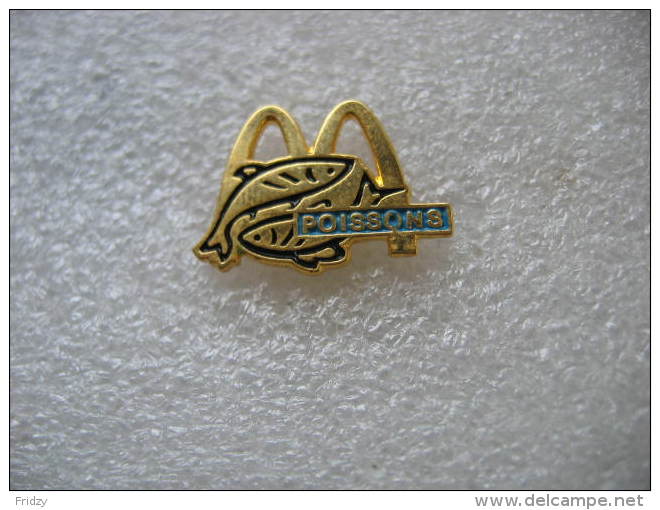 Pin´s Embleme Du Mac Donald´s Avec 2 Poissons - McDonald's