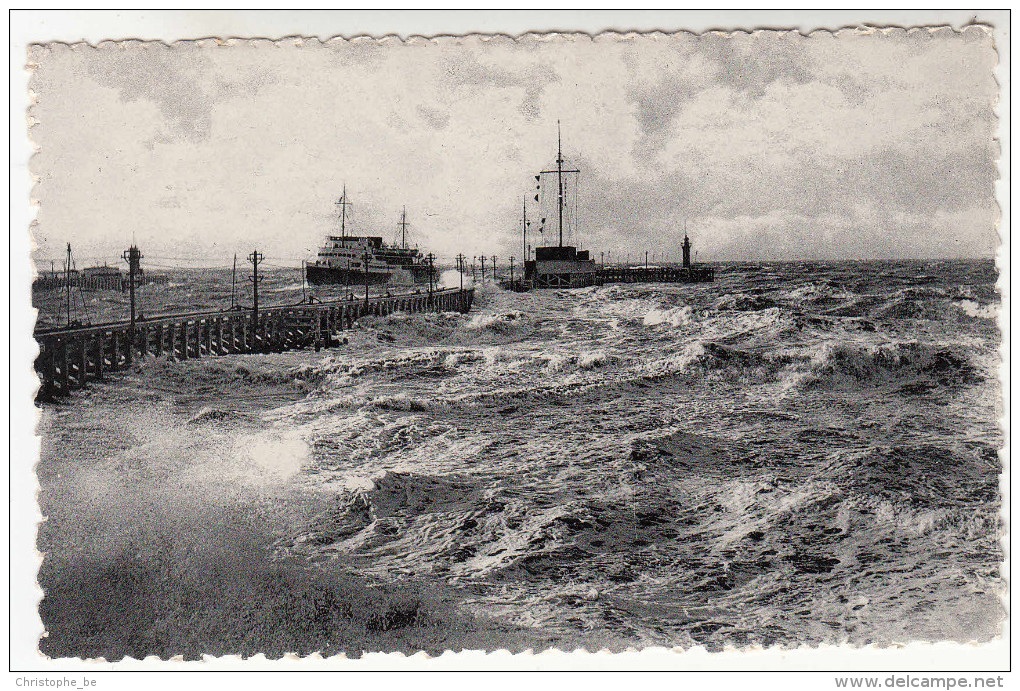 Oostende, Ostende, Binnenvaren Van De Mailboot Bij Storm (pk28694) - Oostende