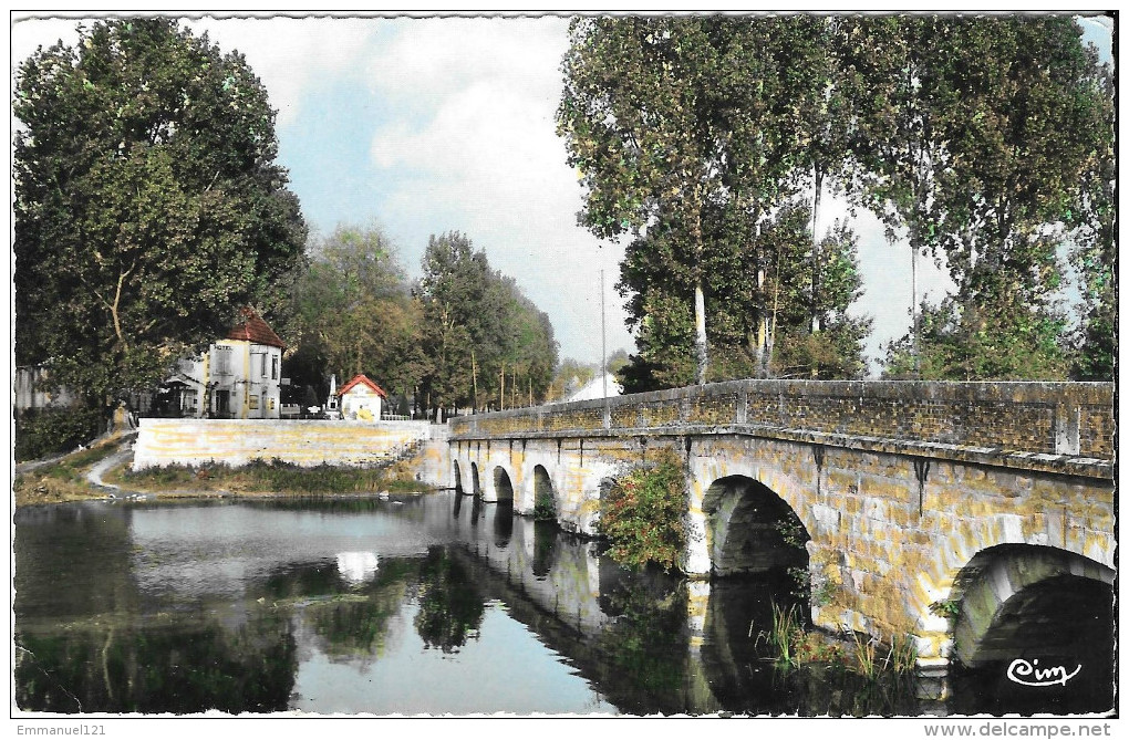 La Trimouille Le Pont - La Trimouille