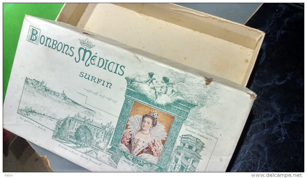 Boite Carton Ancienne Chocolat Poulain Bonbon Médicis Blois Illustré Rochas Collection - Boxes