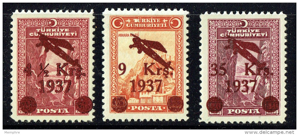 1937  Série De 3 Timbres De Poste Aérienne  **  Scott C6-8 MNH - Posta Aerea