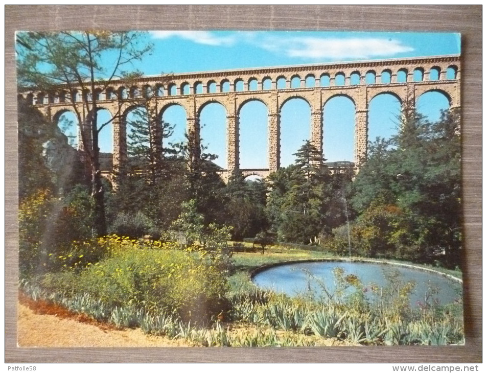 ROQUEFAVOUR (13).L'AQUEDUC.CIRCULE 1966.TBE. - Roquefavour