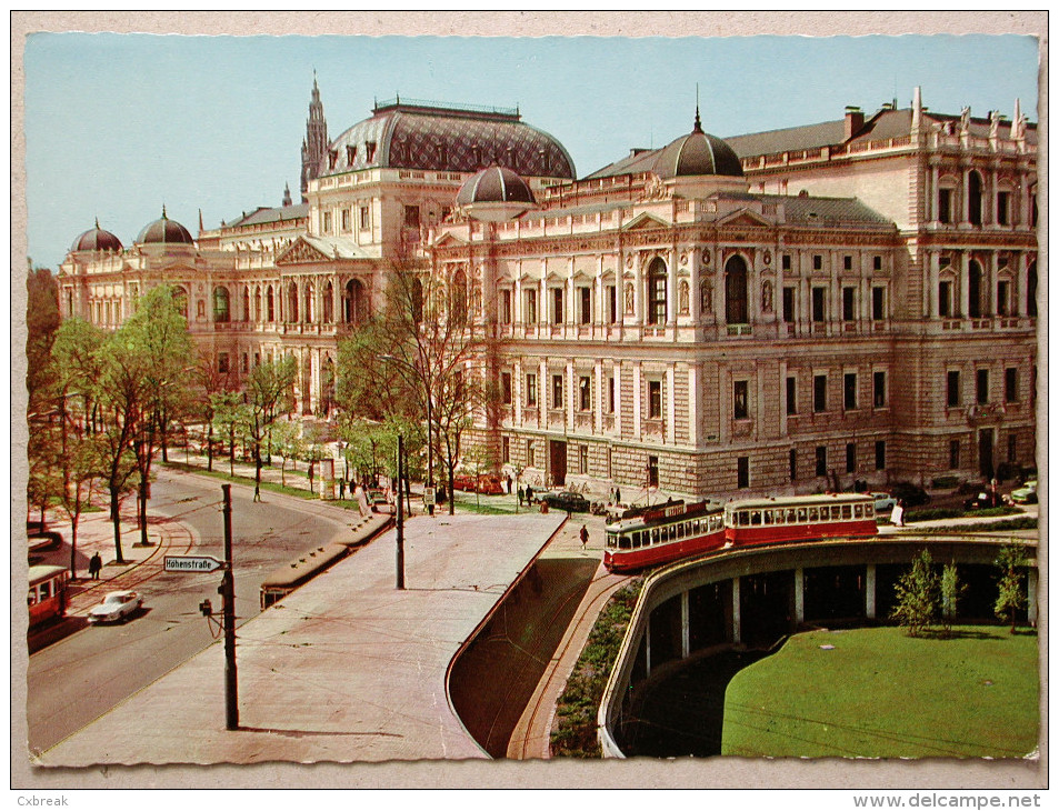 Tram, Lancia Flavia Coupé, Wien - Voitures De Tourisme