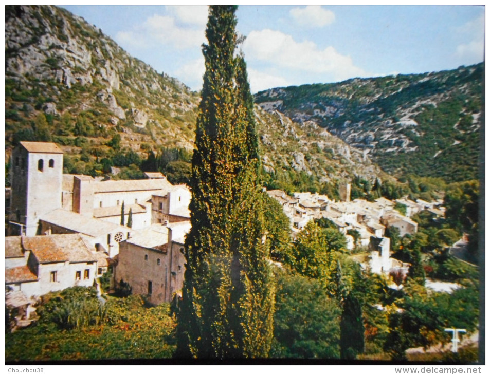 CP - SAINT GUILHEM LE DESERT "L'ABBAYE Et Le VILLAGE Dans Le VAL DE GELLONE" - Other & Unclassified