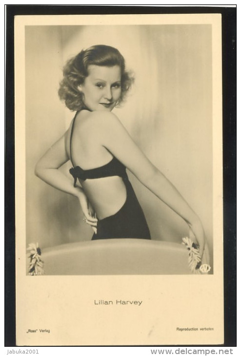 LILIAN HARVEY OLD POSTCARD #46 - Actors