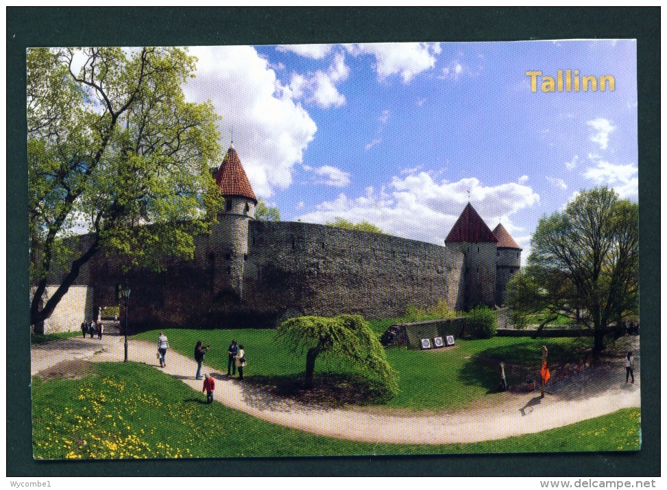 ESTONIA  -  Tallinn  Commandant's Garden  Used Postcard As Scans - Estonia