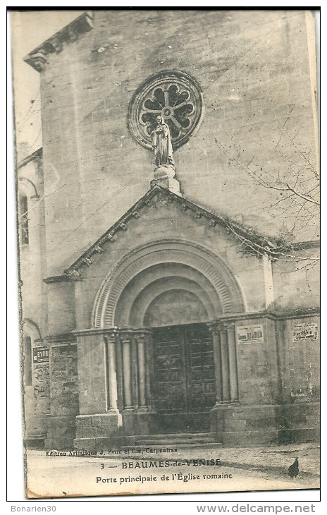 CPA 84 BEAUMES DE VENISE EGLISE ROMAINE PORTE PUB BYRRH SUR FACADE !!!!!!!! - Beaumes De Venise