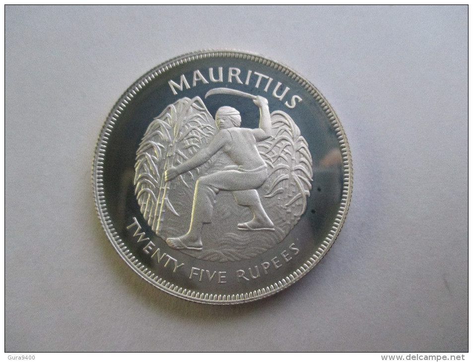 Mauritius, 25 Rupees, 1977 Queen's Silver Jubilee - Maurice