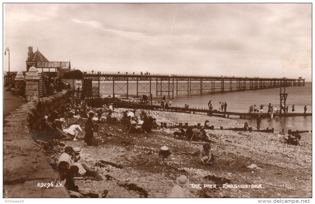 Postcard - Rhos-On-Sea Pier, Conwy. 89296.J.V. - Caernarvonshire