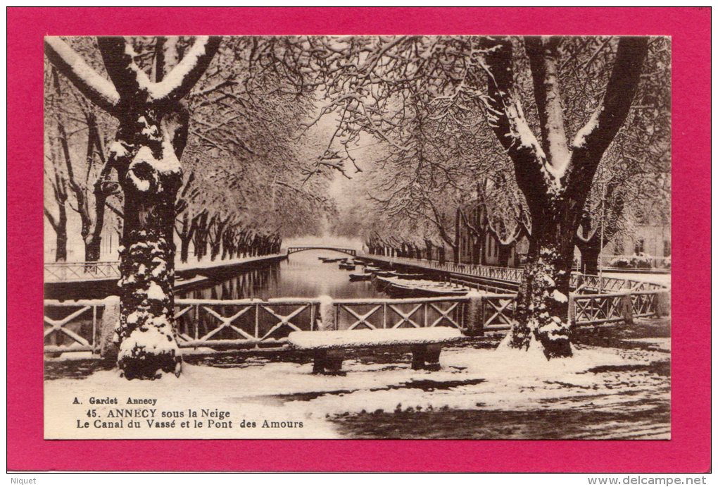 74 HAUTE-SAVOIE ANNECY, Le Canal Du Vassé Et Le Pont Des Amours Sous La Neige, (A. Gardet, Annecy) - Annecy