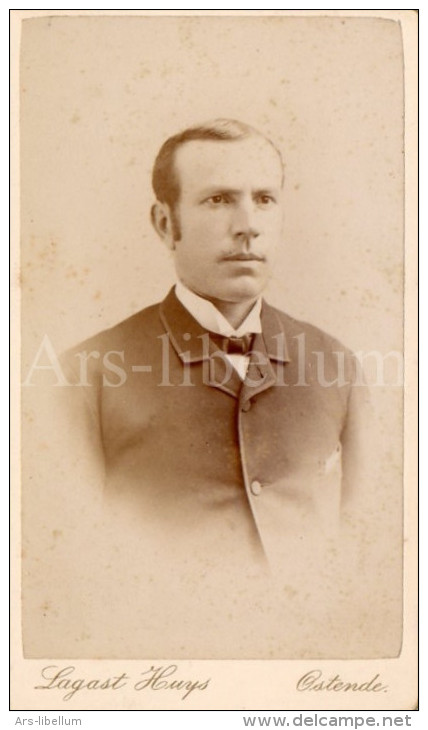 Photo-carte De Visite / CDV / Homme / Man / Photo Lagast Huys / Ostende / Oostende - Anciennes (Av. 1900)