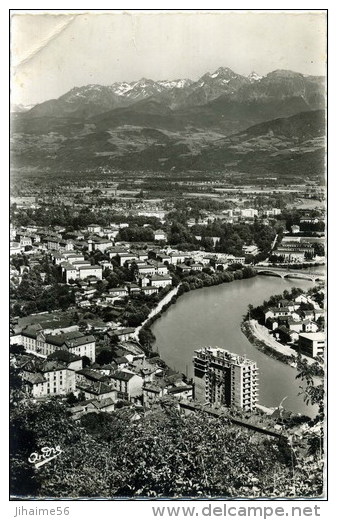 38 - La Tronche ; Vue Sur La Ville Et Chaîne De Belledonne. - La Tronche