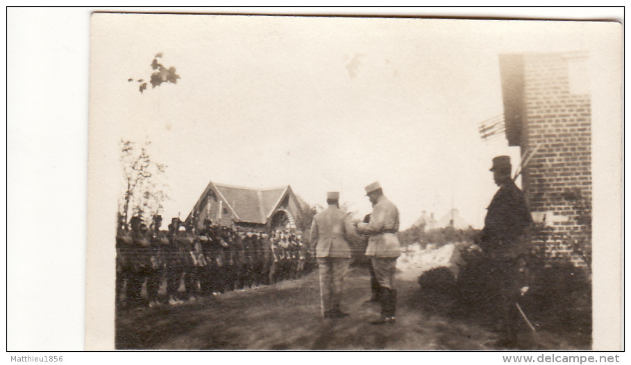 Photo Octobre 1915 BULLY-LES-MINES - Décoration Du Capitaine Leydet (A128, Ww1, Wk 1) - Autres & Non Classés