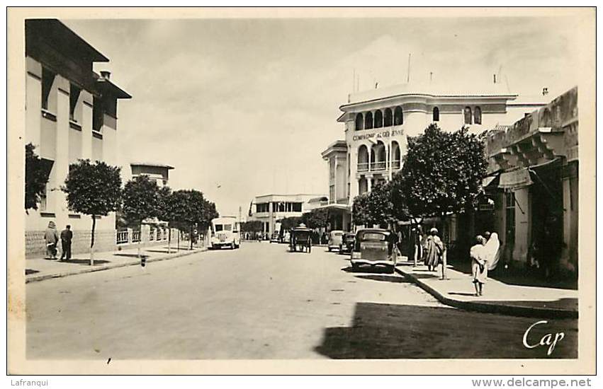 Pays Divers- Maroc- Ref F01- Meknes -avenue De La Republique -vers La Compagnie Algerienne   -carte Bon Etat - - Meknès