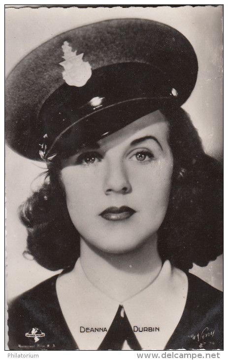 Deanna Durbin - Artistas