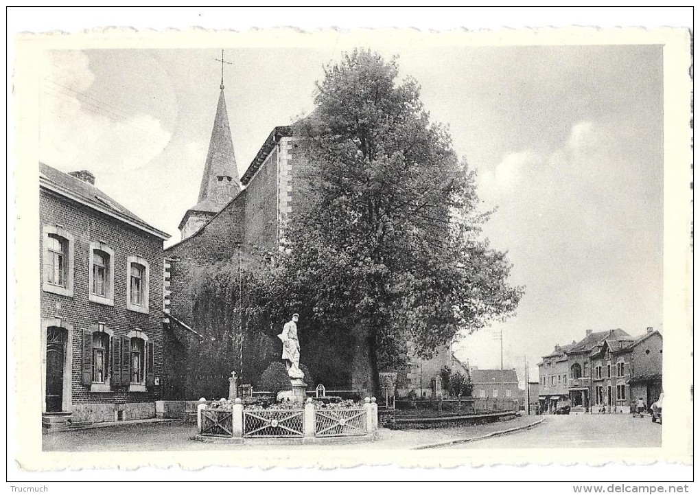 48 -  FOURON - LE - COMTE  -  Place De L'église - Fourons - Voeren