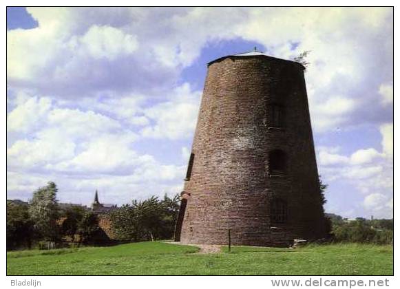 OPBRAKEL (O.Vl.) - Molen/moulin - Historische Opname Van De Romp Van De Oude Verrebeekmolen (gesloopt En Later Herbouwd) - Brakel