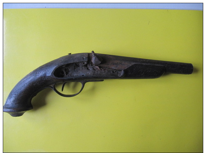 VIEUX PISTOLET 37 Cm Crosse En BOIS En BON ETAT - Armes Neutralisées